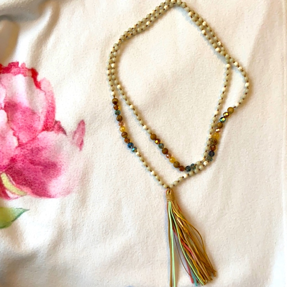3 for $10 ☀️ Beautiful necklace